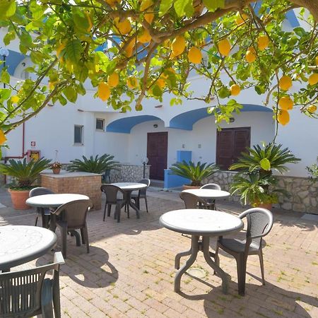 פרוסידה Hotel Celeste מראה חיצוני תמונה