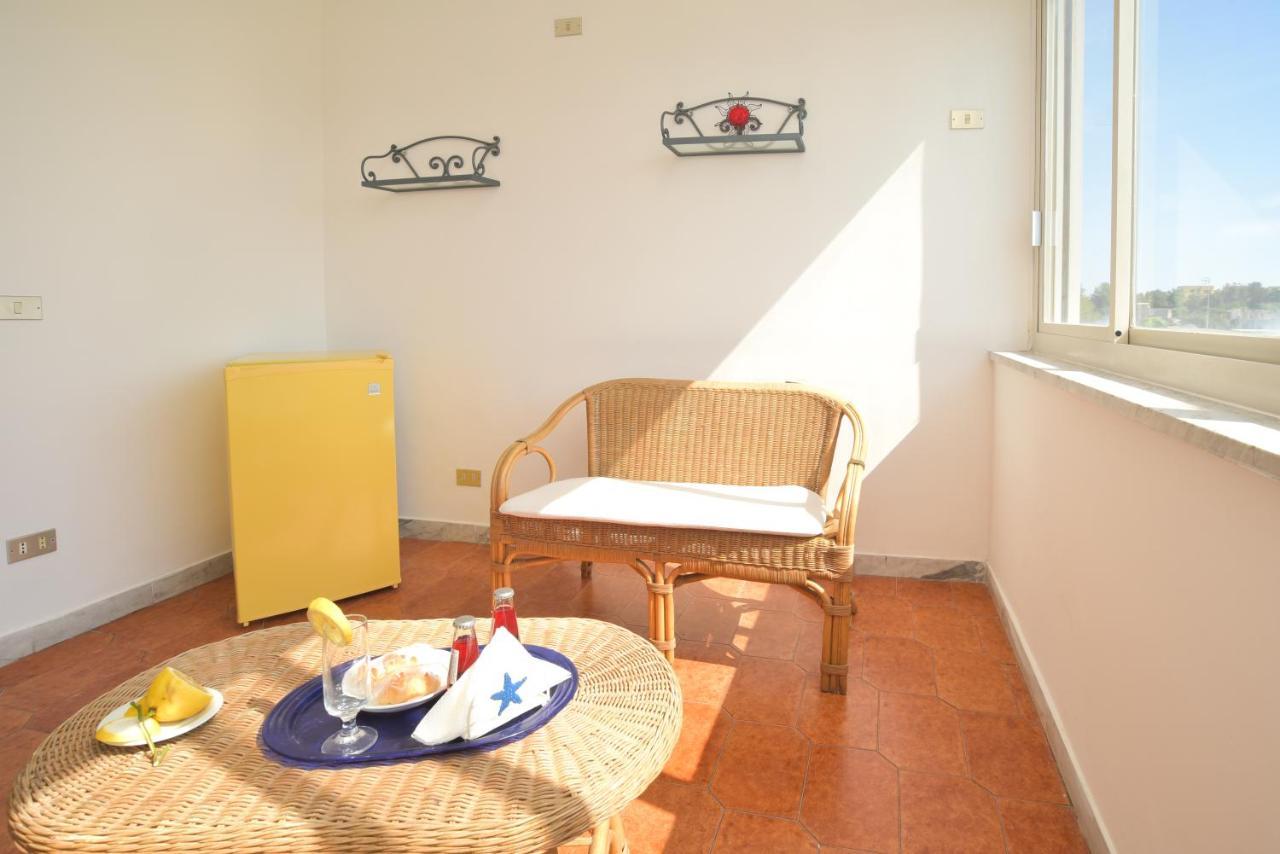 פרוסידה Hotel Celeste מראה חיצוני תמונה