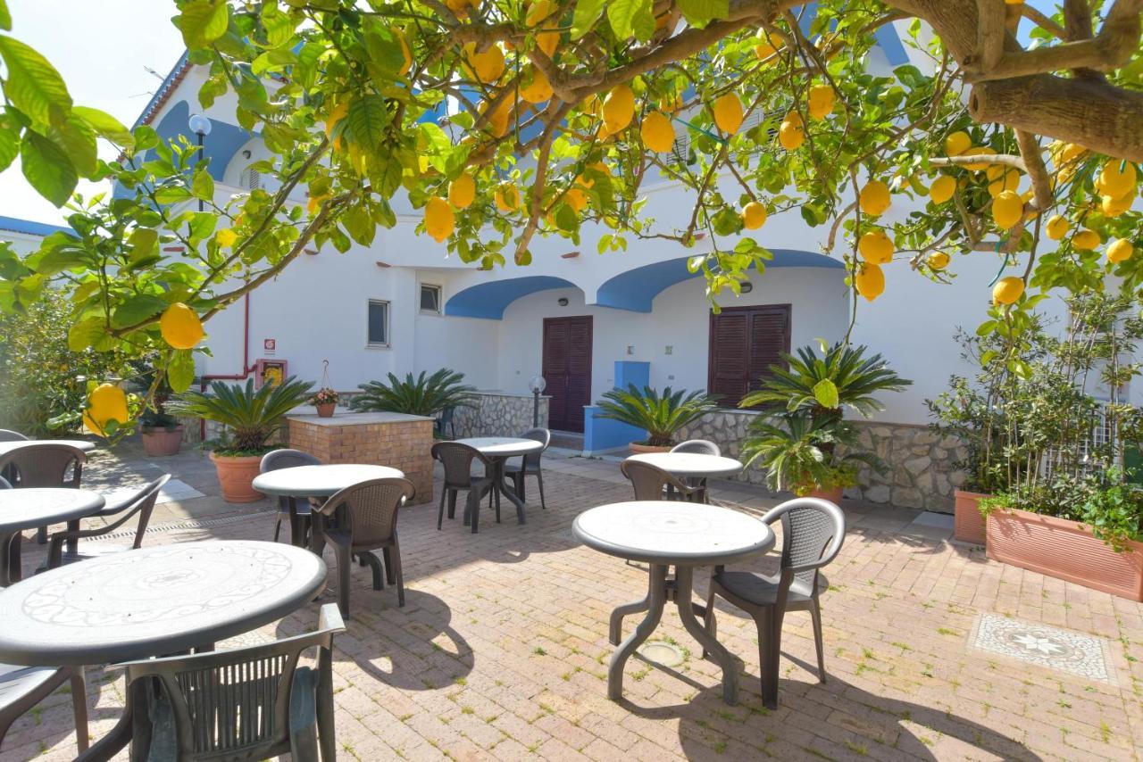 פרוסידה Hotel Celeste מראה חיצוני תמונה