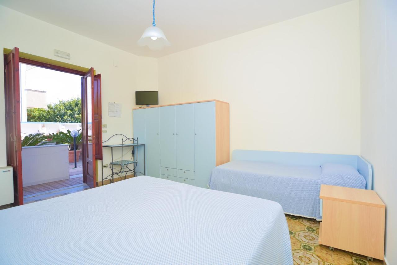 פרוסידה Hotel Celeste מראה חיצוני תמונה