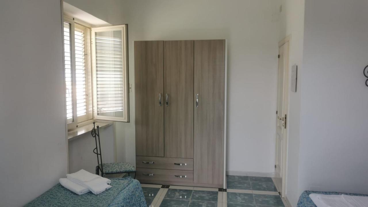 פרוסידה Hotel Celeste מראה חיצוני תמונה