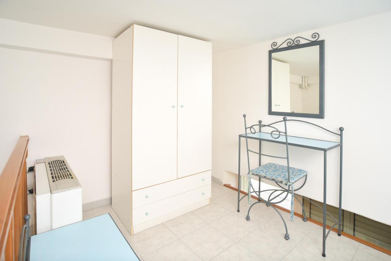 פרוסידה Hotel Celeste מראה חיצוני תמונה