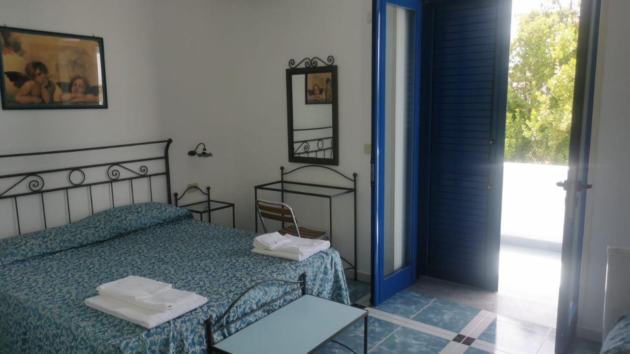 פרוסידה Hotel Celeste מראה חיצוני תמונה