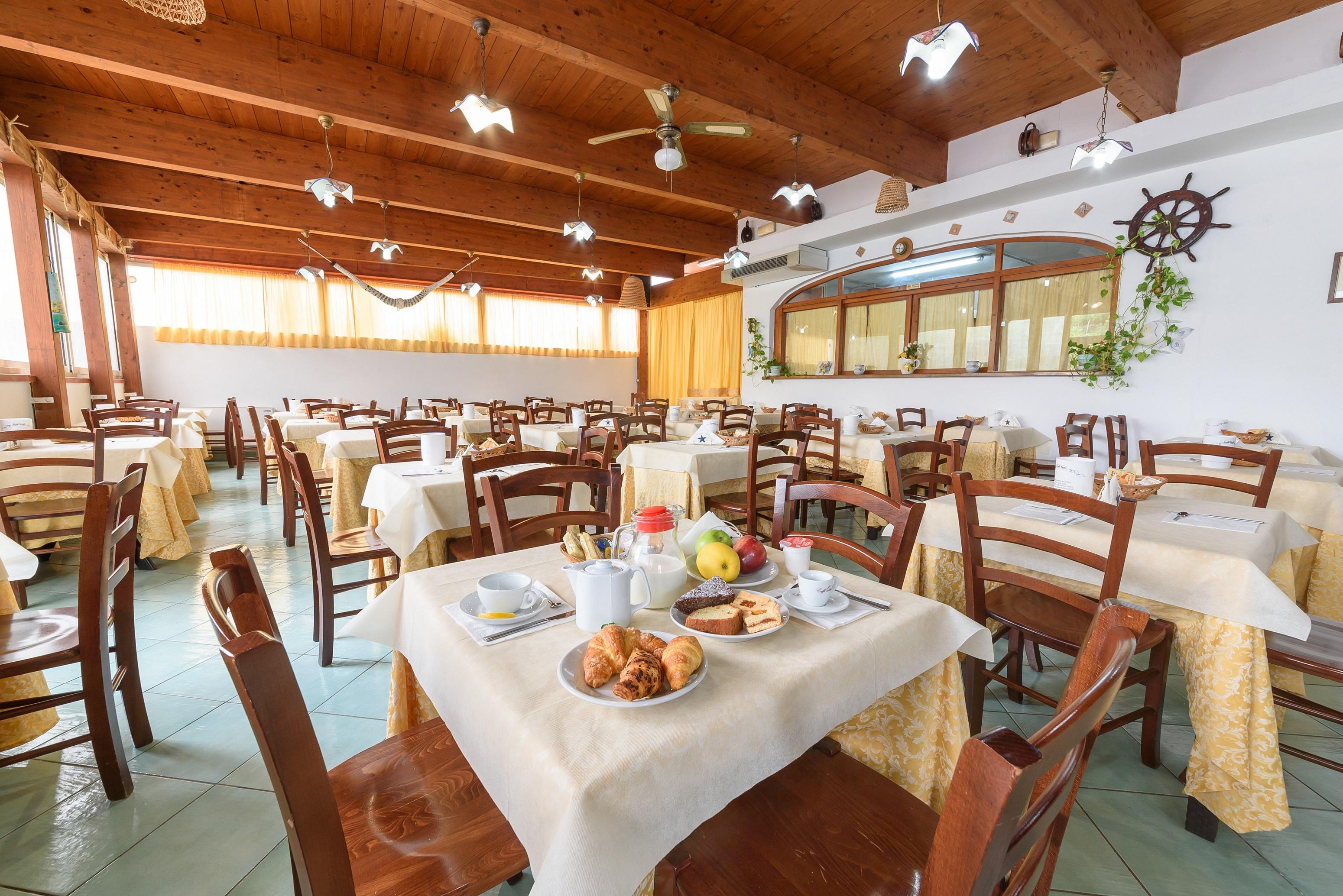 פרוסידה Hotel Celeste מראה חיצוני תמונה