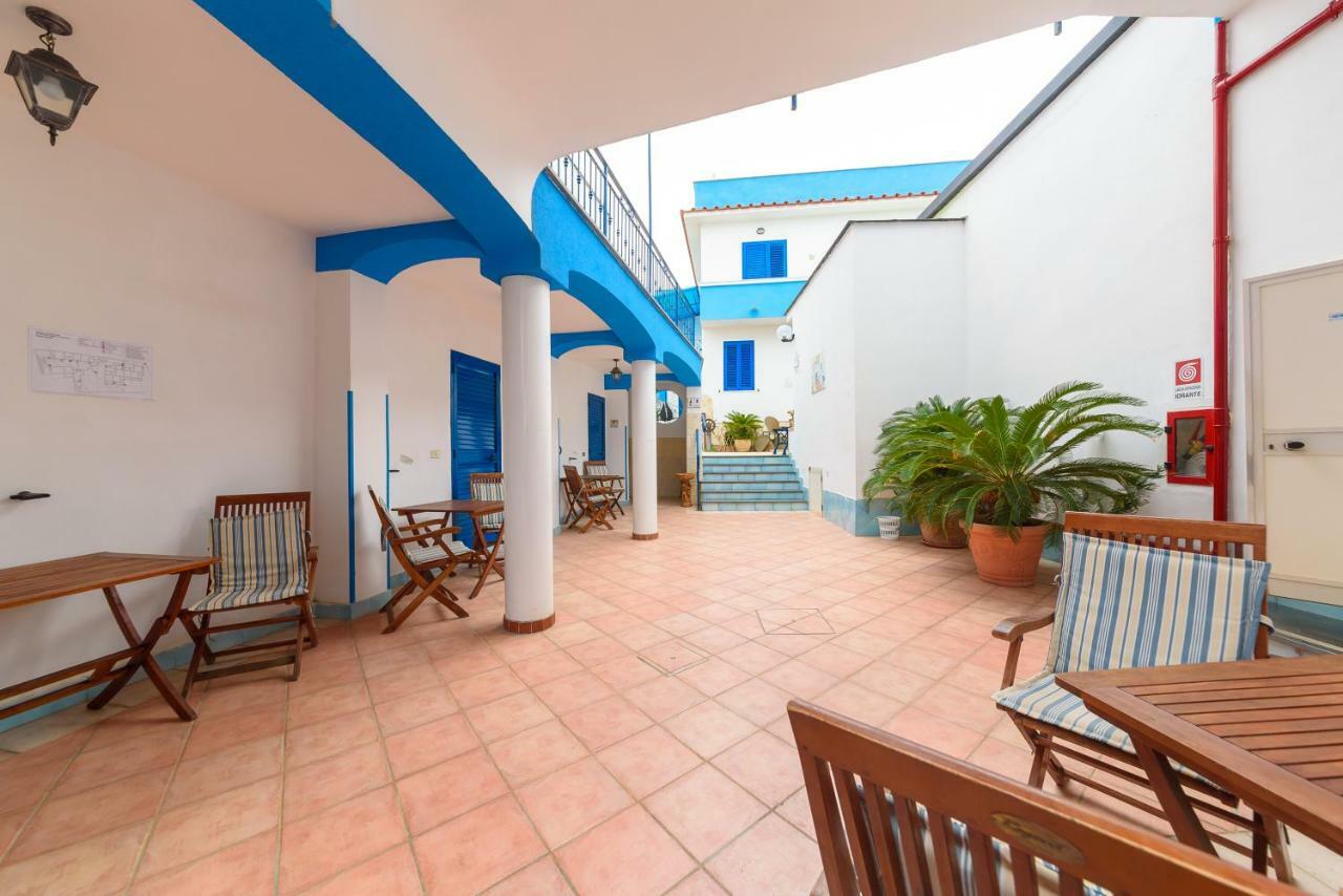 פרוסידה Hotel Celeste מראה חיצוני תמונה